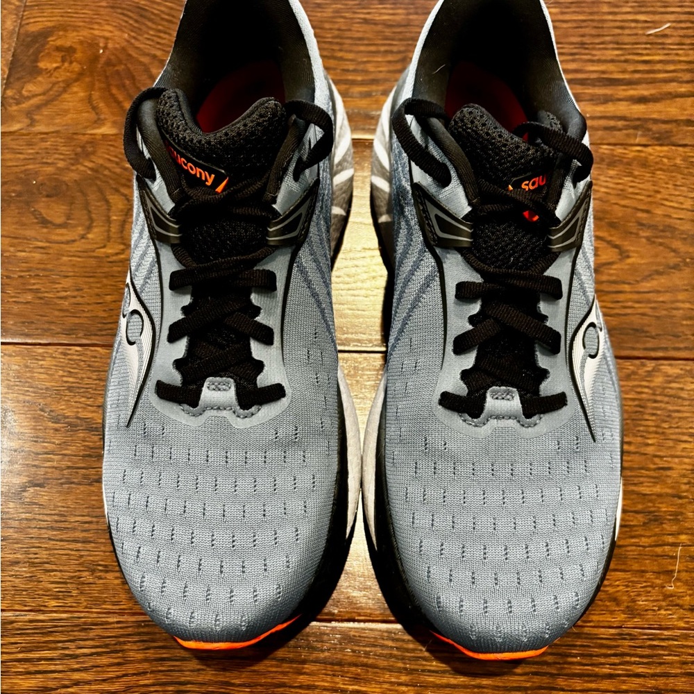 Saucony Triumph 22 Running Shoes